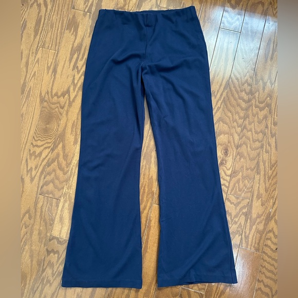 Trina Turk Navy Blue wide leg pull on casual weekend travel pant- 27” inseam - Picture 1 of 8
